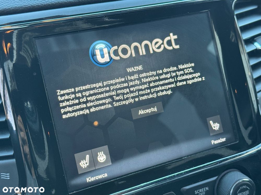 Jeep Grand Cherokee - 24