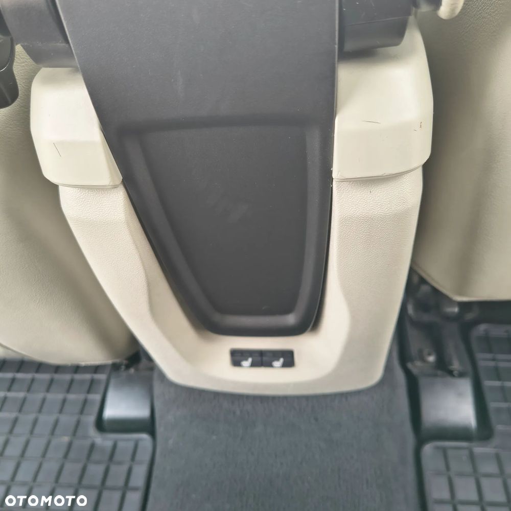 Volvo V40 D2 Drive-E Ocean Race - 15