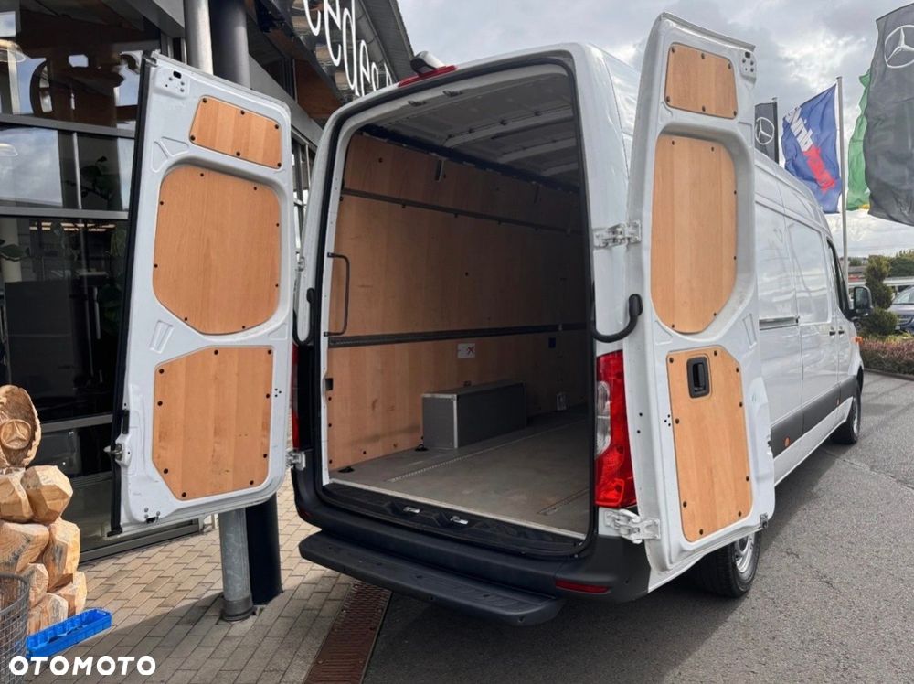 Mercedes-Benz Sprinter - 6