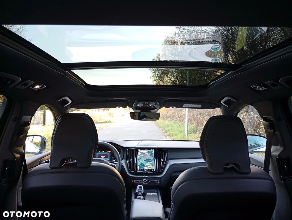 Volvo XC 60 B4 D AWD Ultimate Dark - 5