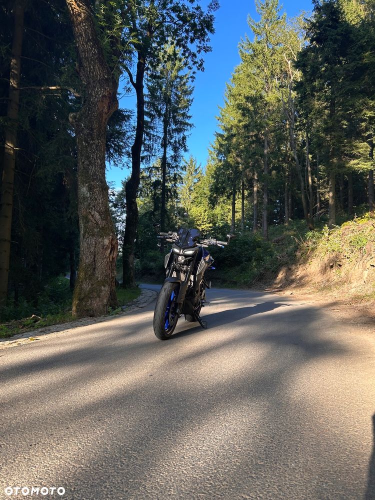 Yamaha MT - 17