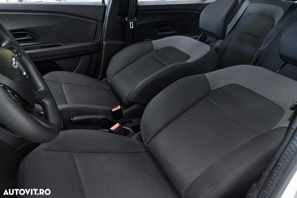 Dacia Logan TCe 90 MT6 Comfort - 34