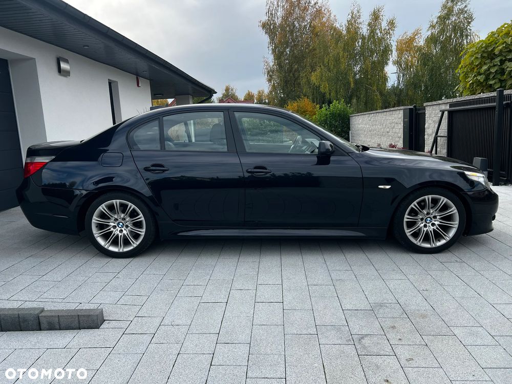 BMW Seria 5 523i - 7