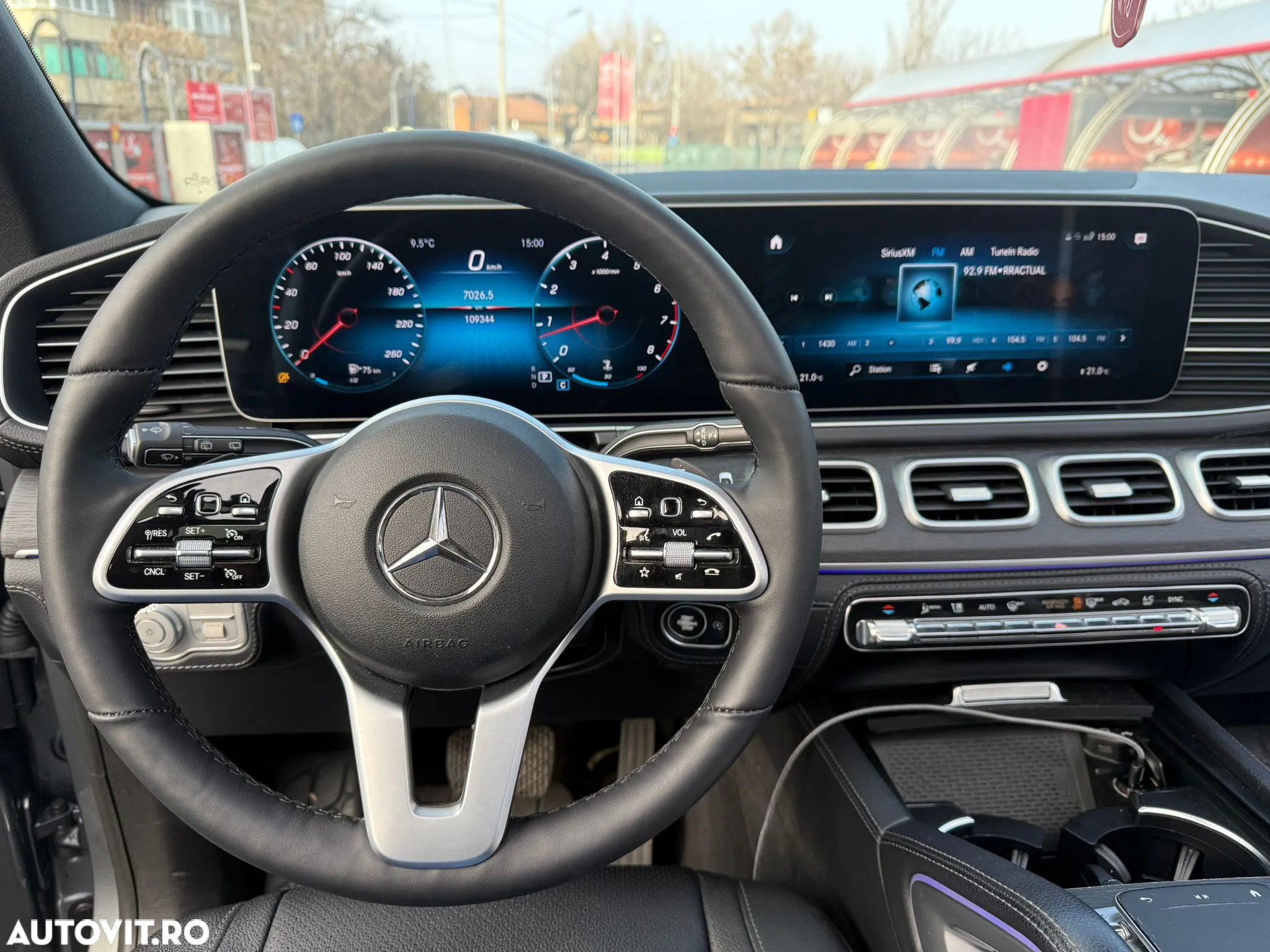 Mercedes-Benz GLE - 11