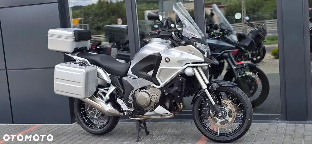 Honda VFR - 3