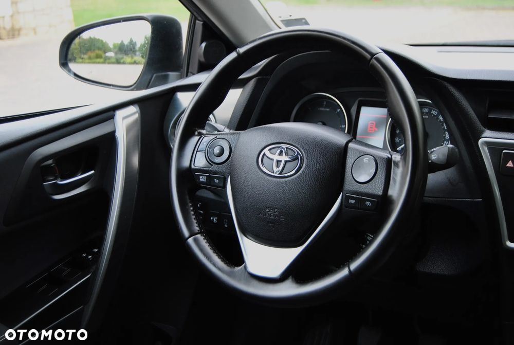 Toyota Auris 2.0 D-4D Comfort - 10
