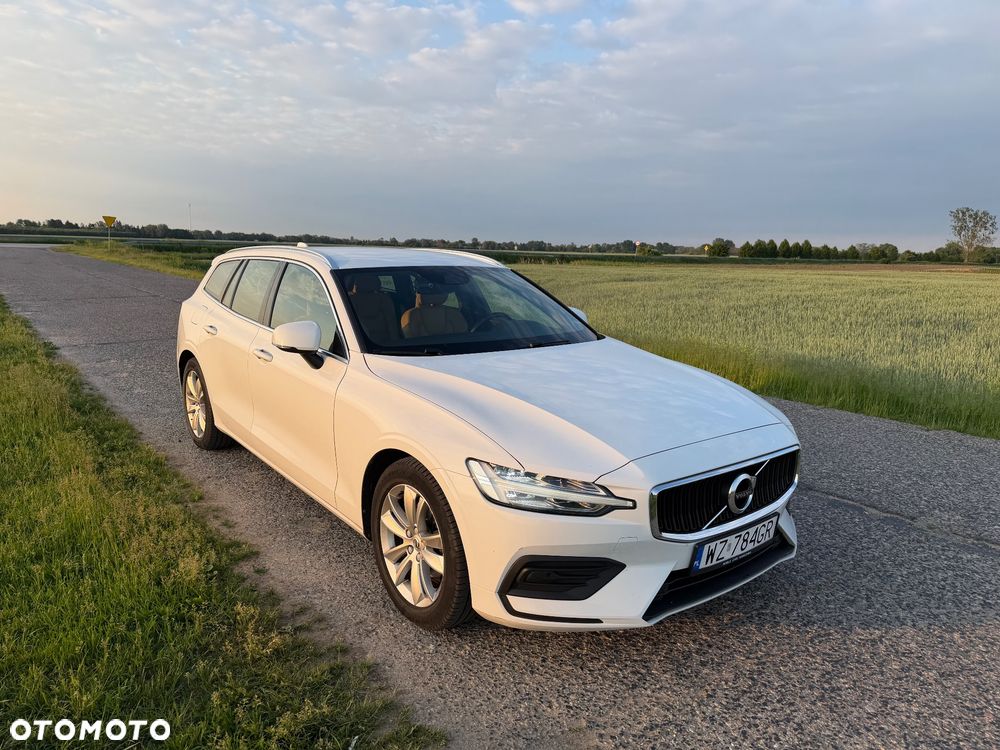 Volvo V60 D3 Momentum Pro - 2