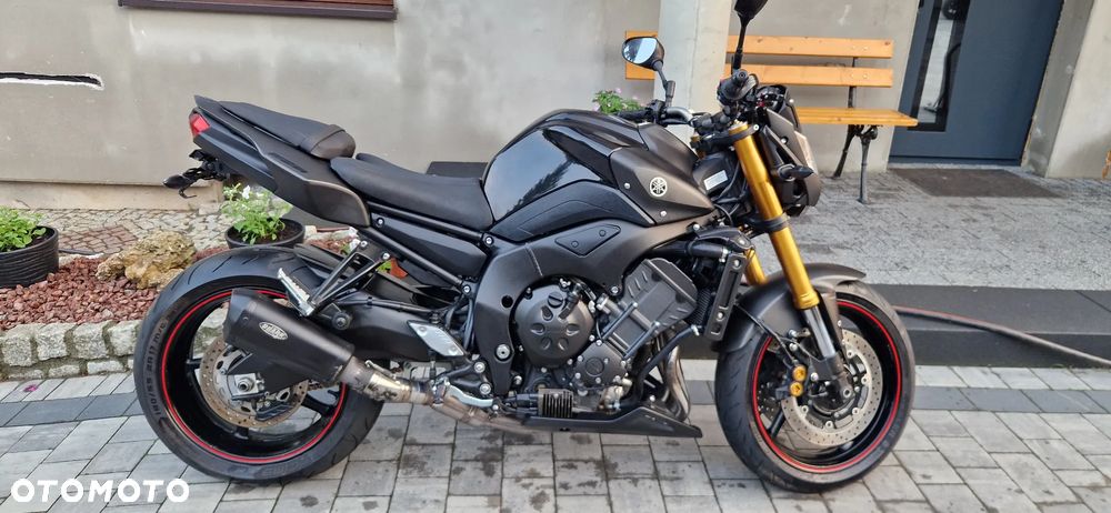 Yamaha FZ8 - 4