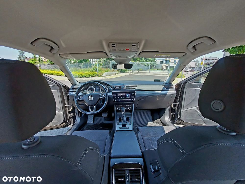 Skoda Superb 2.0 TSI Style DSG - 12