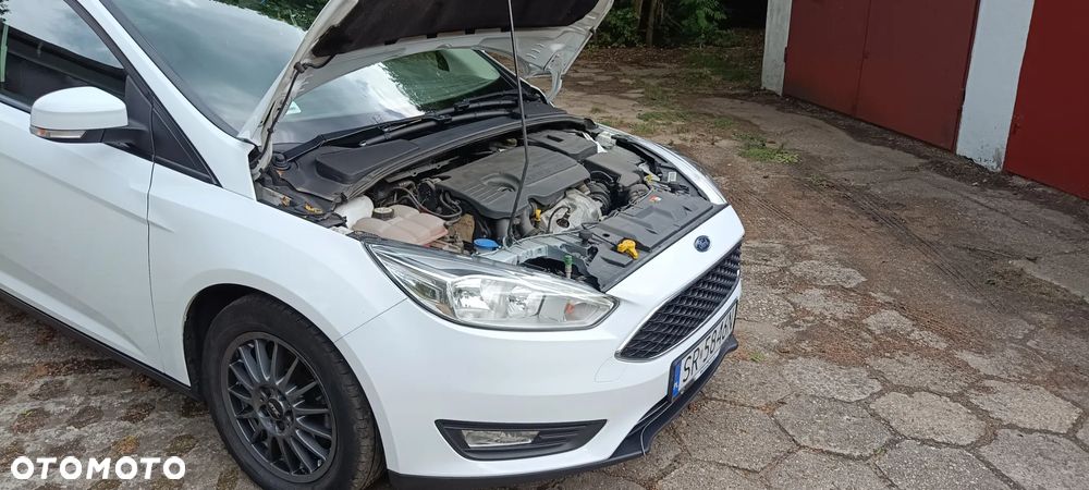 Ford Focus 1.5 TDCi SYNC Edition - 8