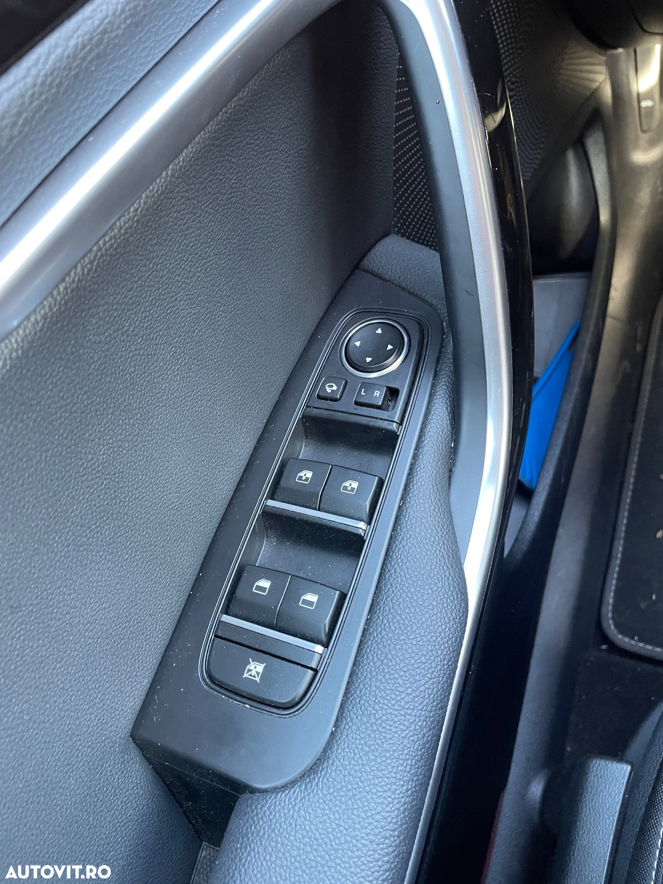 Kia Ceed SW 1.6 GDI DCT OPF Plug-in-Hybrid Vision - 4