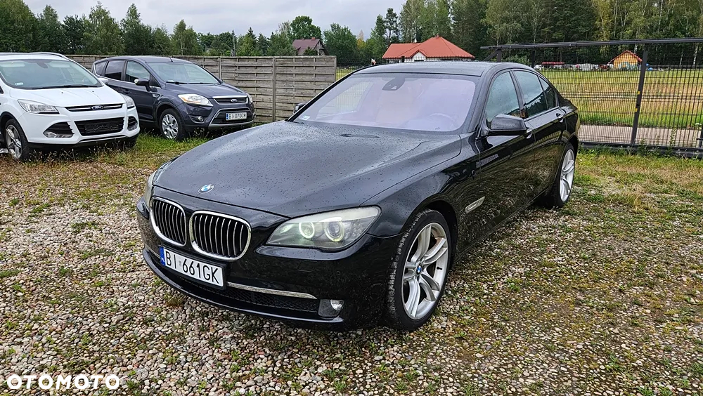 BMW Seria 7 740i - 7