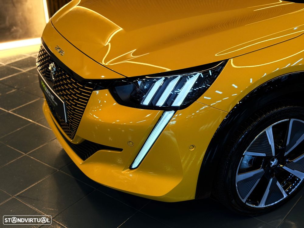 Peugeot e-208 50 kWh GT Pack - 5