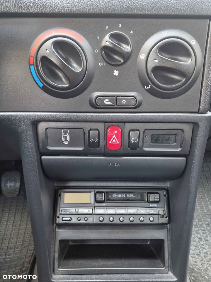 Alfa Romeo 145 - 17