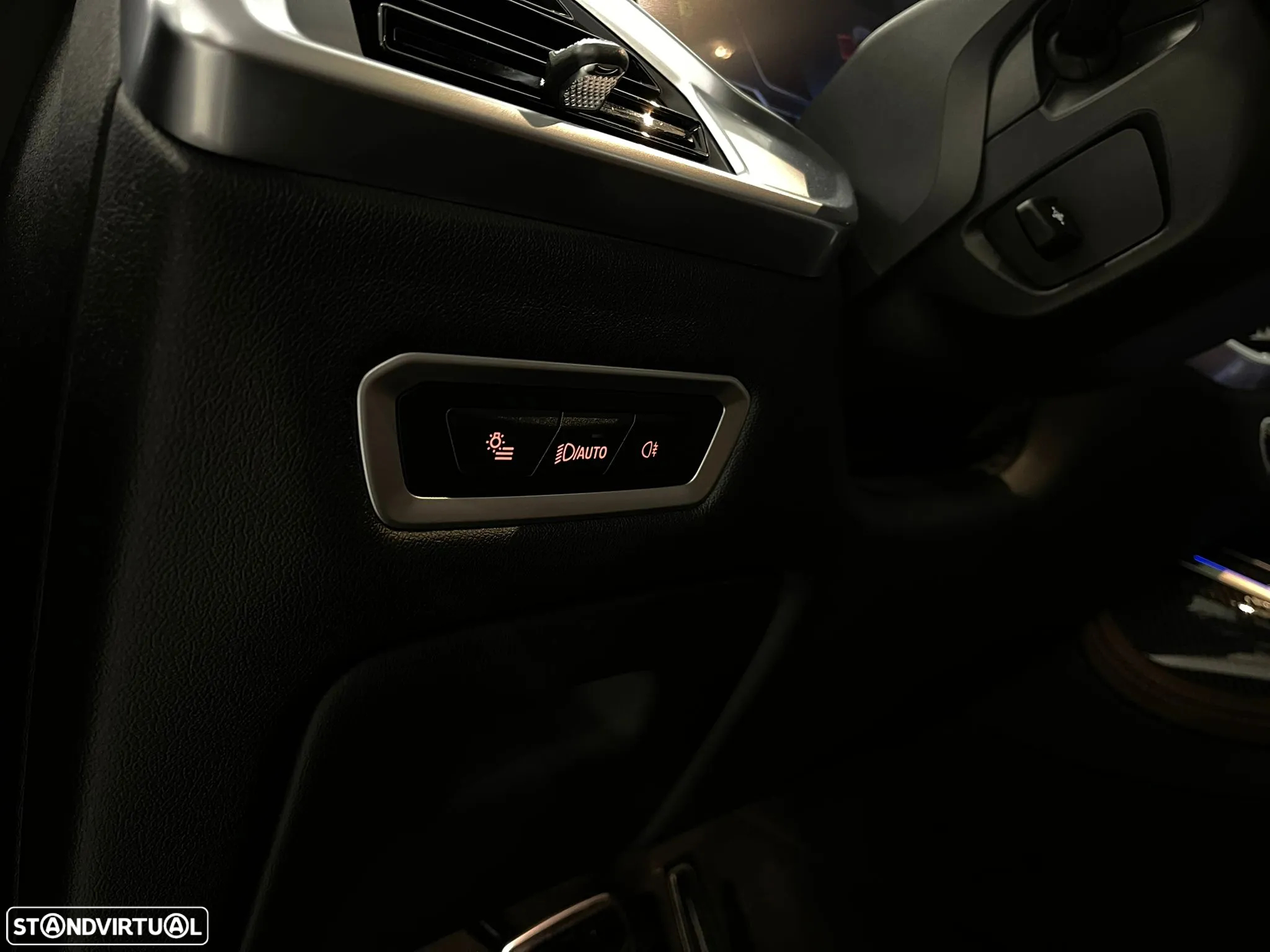 BMW X7 M M60i - 23