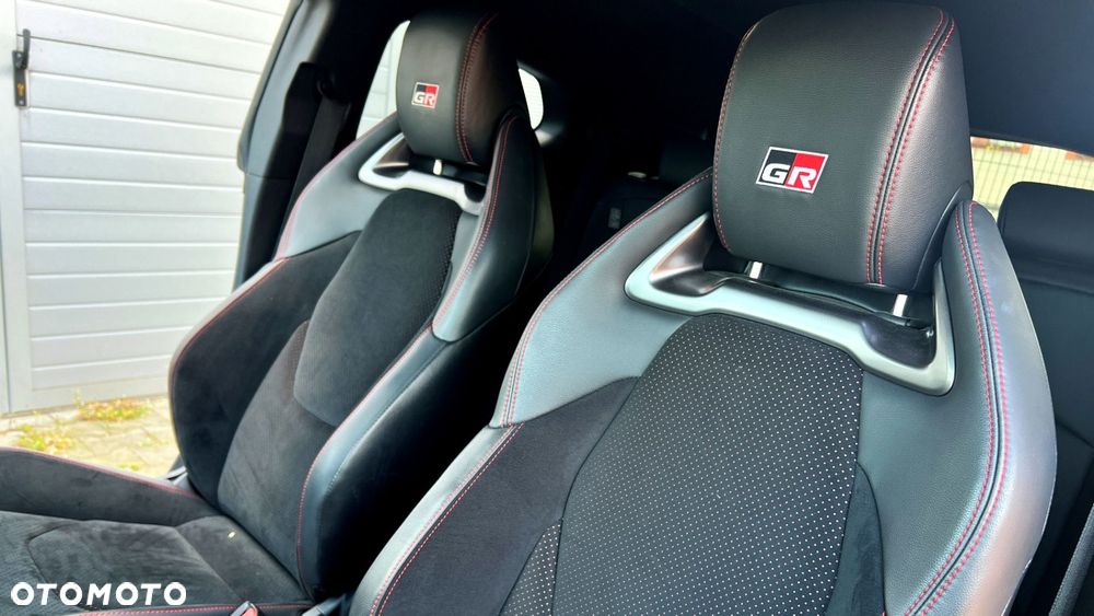 Toyota Yaris - 18