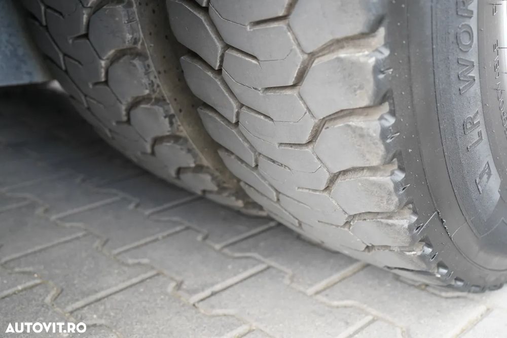 Mercedes-Benz AROCS 3240 / 8x4 / LIVRARE - 7 M / + HDS HIAB X-HIPRO 302 / MAX 9.200 KG / 21 M REACH / TRIDEM / PILOT / ROTATOR / FURCĂ / PUNTE RIDICATĂ / EURO 6 - 26