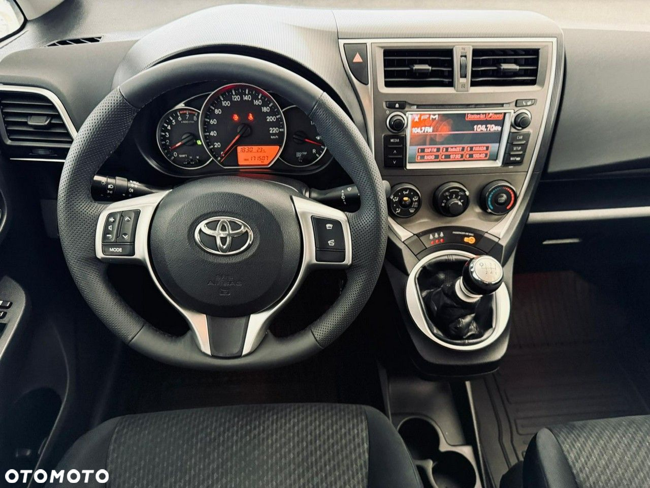 Toyota Verso S - 26