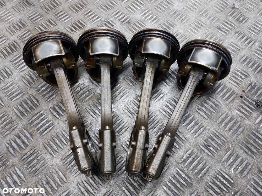 TŁOK + KORBOWÓD KOMPLET AUDI A4 B8 1.8 TFSI CABB - 6