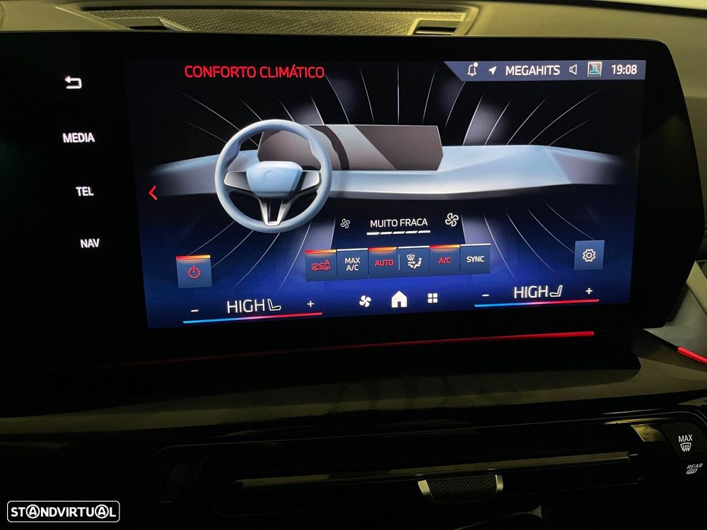 BMW X1 xDrive25e Pack Desportivo M - 23