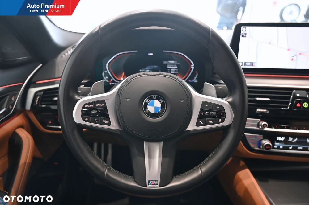 BMW Seria 5 540i xDrive - 7