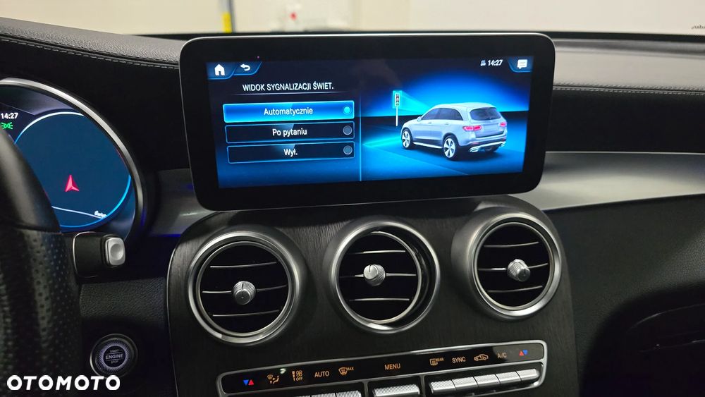 Mercedes-Benz GLC 220 d 4Matic 9G-TRONIC AMG Line Plus - 32