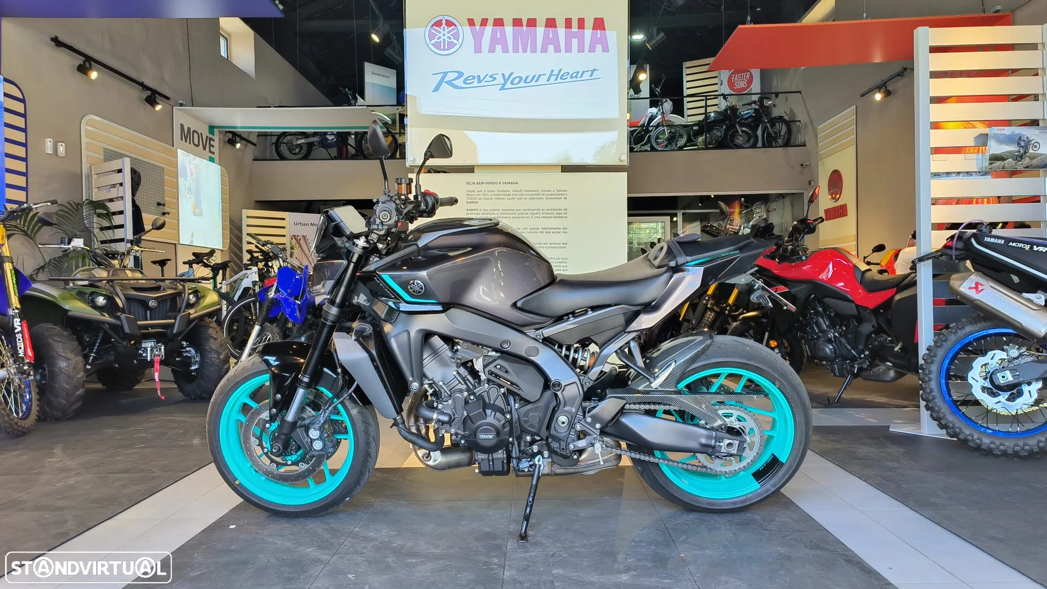 Yamaha MT-09 Y-AMT (caixa automática) - 11