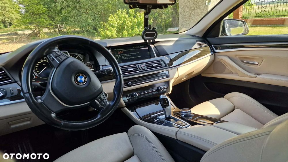 BMW Seria 5 520d Luxury Line - 3