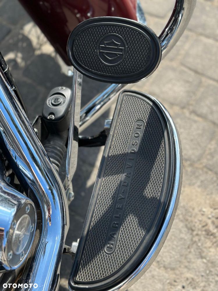 Harley-Davidson Softail Heritage Classic - 19