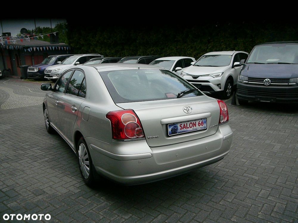 Toyota Avensis 2.0 VVT-i Sol plus Premium - 6