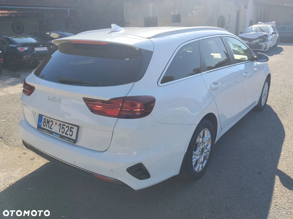 Kia Ceed - 3