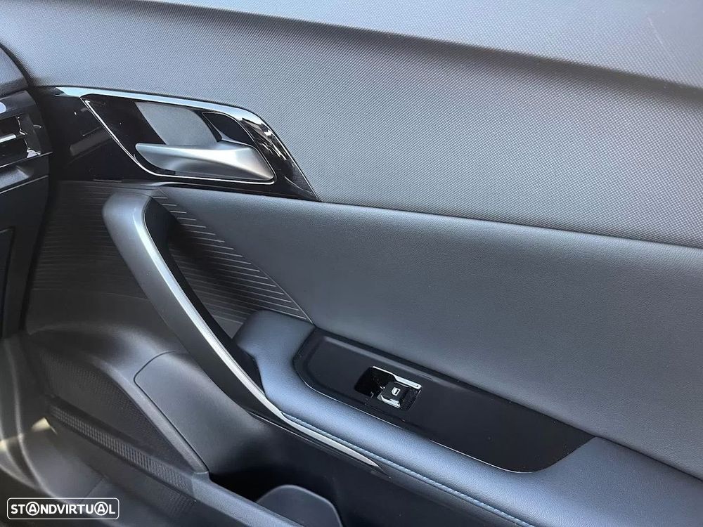 MG MG4 64 kWh Luxury - 25