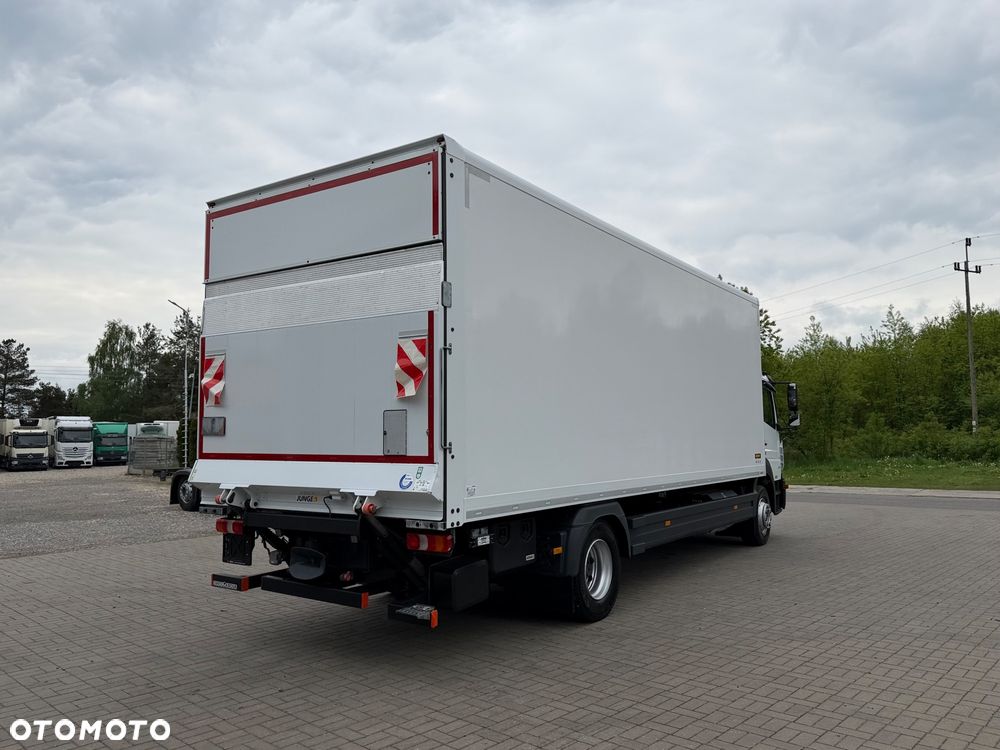 Mercedes-Benz ATEGO - 11