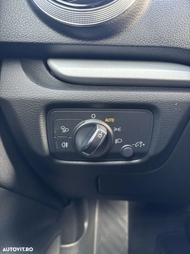 Audi A3 Sportback 1.6 TDI S tronic - 7