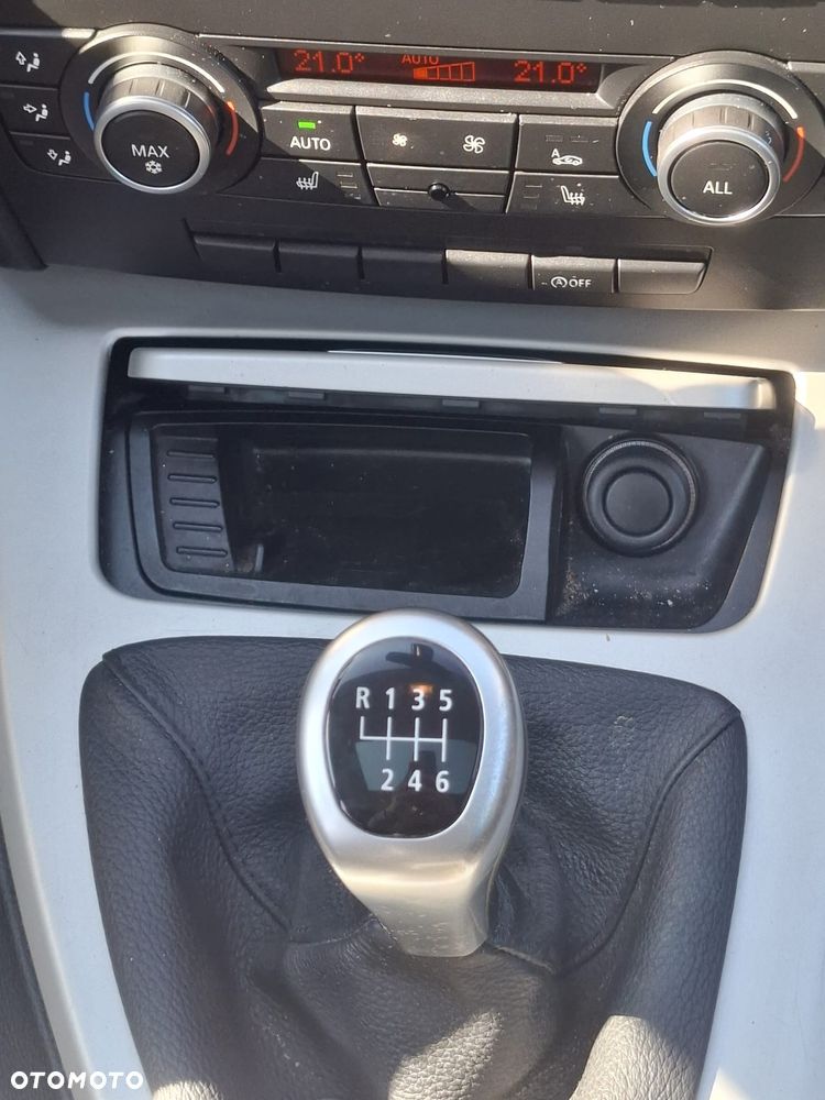 BMW Seria 3 318d Blue Performance Luxury Line - 11