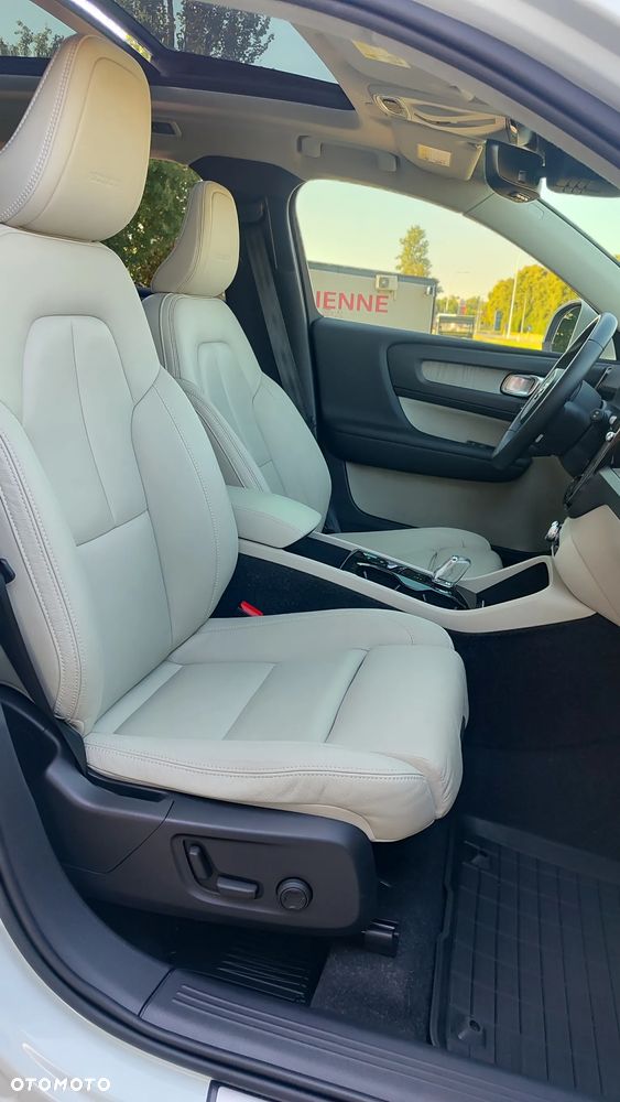 Volvo XC 40 T5 AWD Inscription - 34
