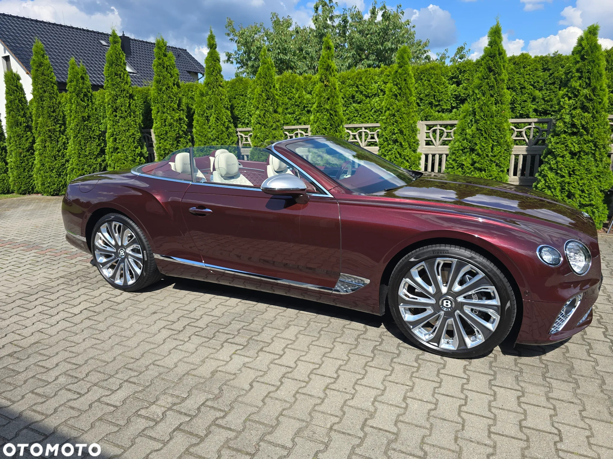 Bentley Continental GT New Convertible V8 Mulliner - 2