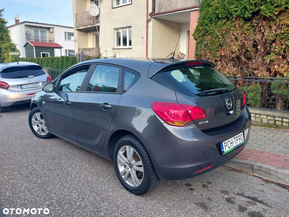Opel Astra - 3