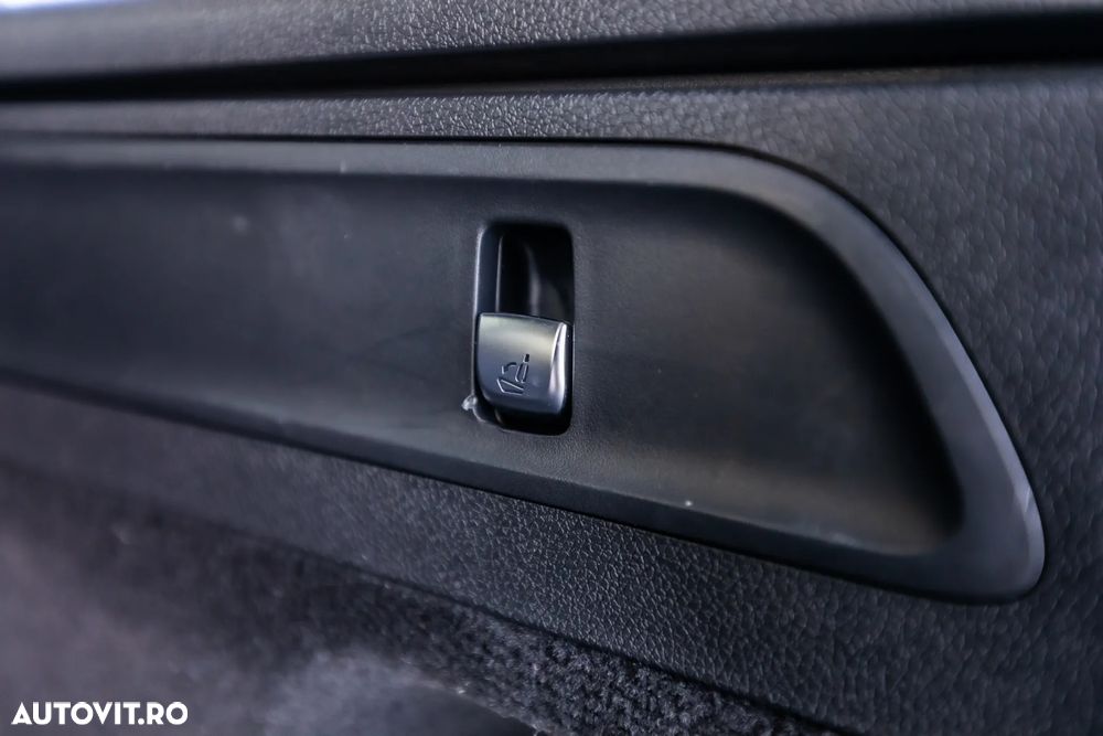 Mercedes-Benz GLC 250 d 4MATIC - 28