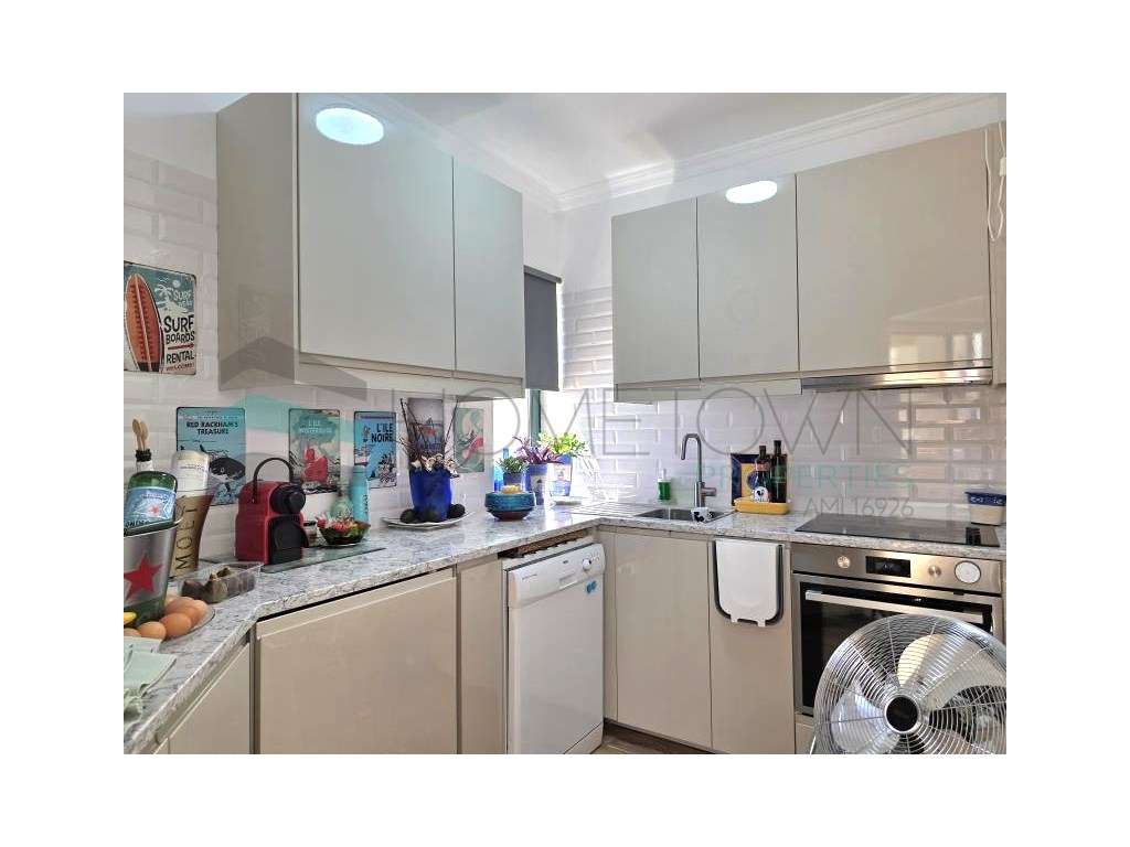 Fantástico Apartamento T1+1 com Terraço na Marina de Vilamoura - Grande imagem: 3/20