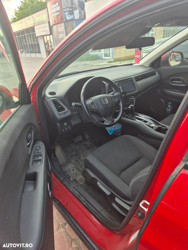 Honda HR-V 1.5 i-VTEC 4x2 CVT Executive - 4