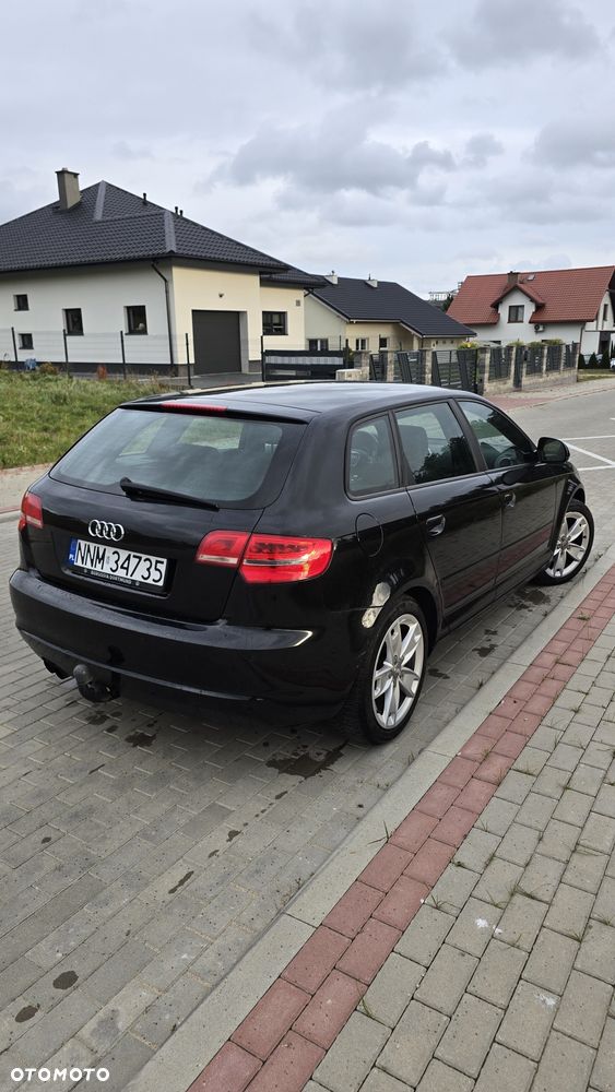 Audi A3 Sportback 2010 photo 4
