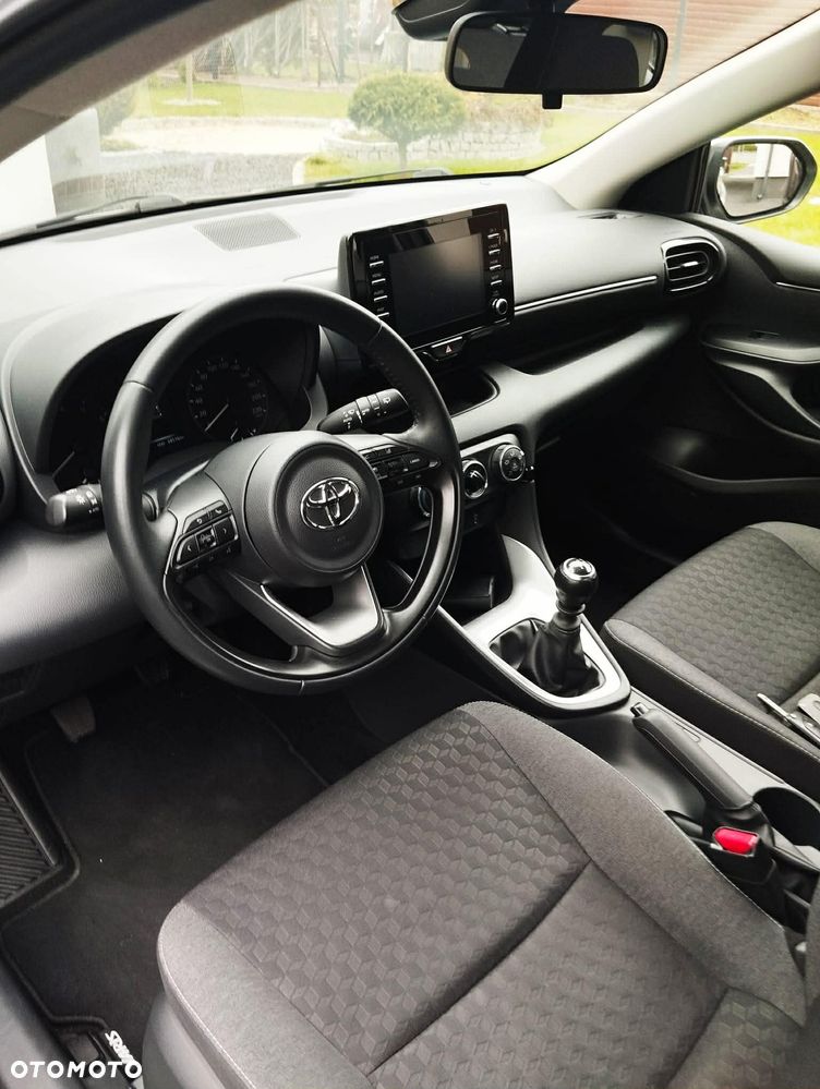 Toyota Yaris 1.5 Comfort - 2