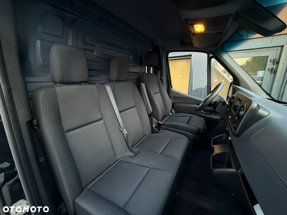 Mercedes-Benz Sprinter 314 CDI / Maxi L3 H2 / 2020 Rok Produkcji /  Automat 7G Tronic / 2.143cm3 OM651 / Czarny / Zarejestrowany w PL - 25