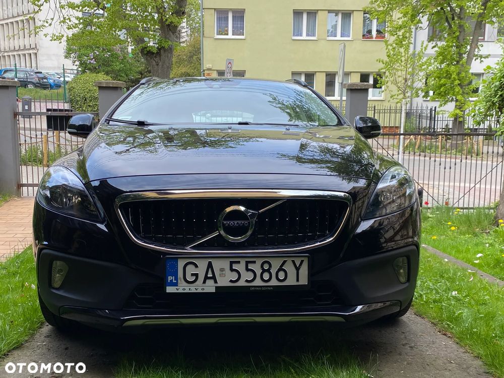 Volvo V40 Cross Country T3 Drive-E Ocean Race - 1