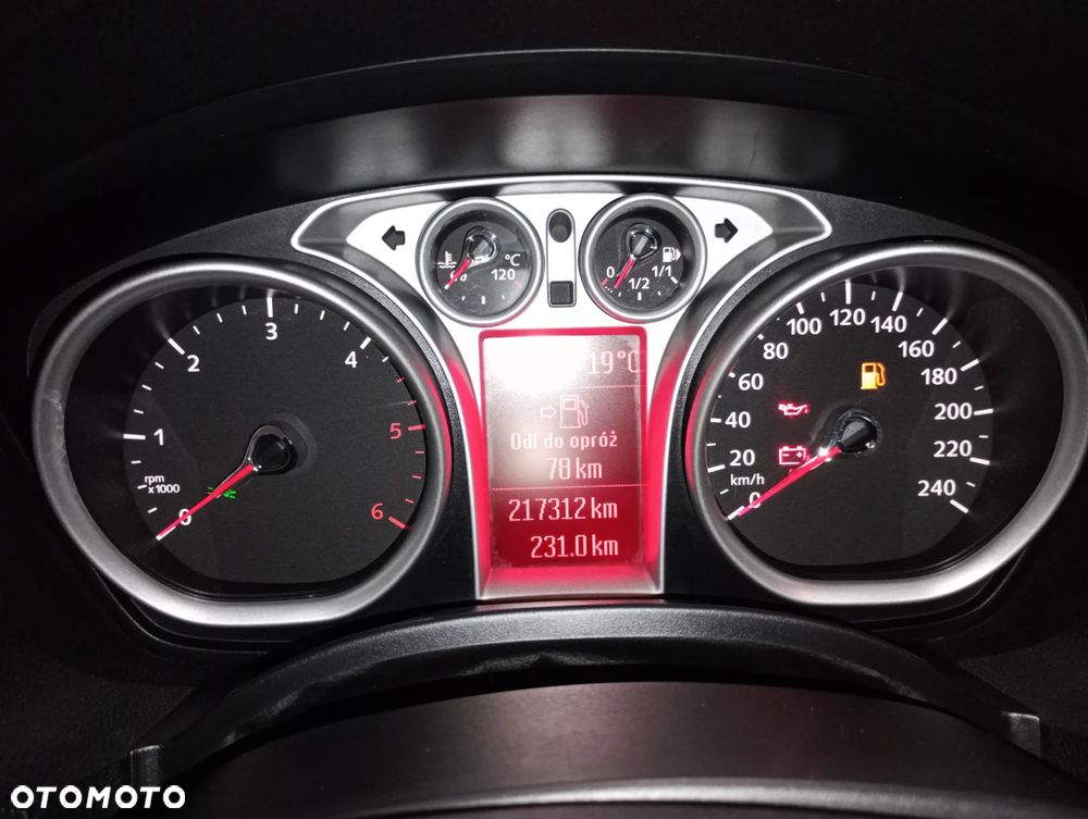 Ford Kuga 2.0 TDCi Titanium FWD - 19