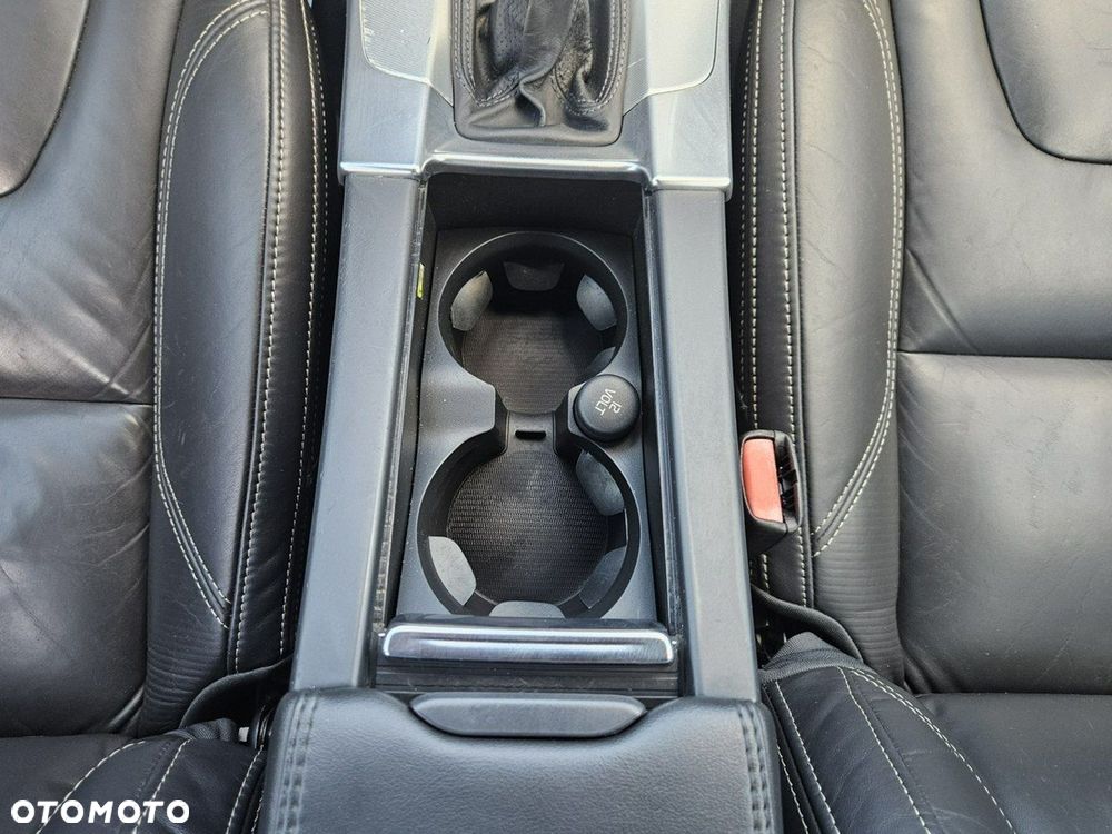 Volvo S60 D2 R-Design Momentum - 30