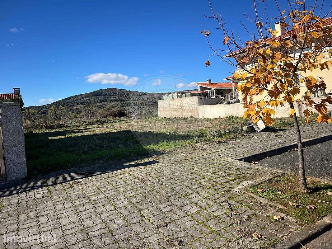 Terreno  para venda - Grande imagem: 2/4