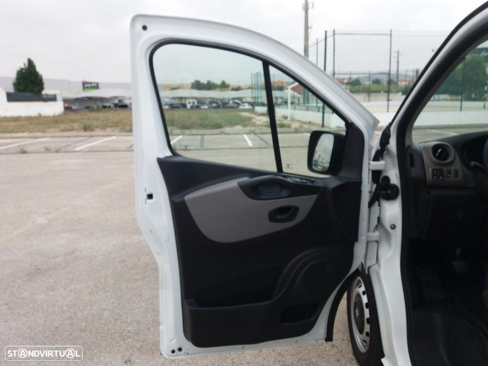 Renault Trafic 1.6 dCI L1 H1 116cv - 3 LUG - AC - IVA DEDUTÍVEL - 14