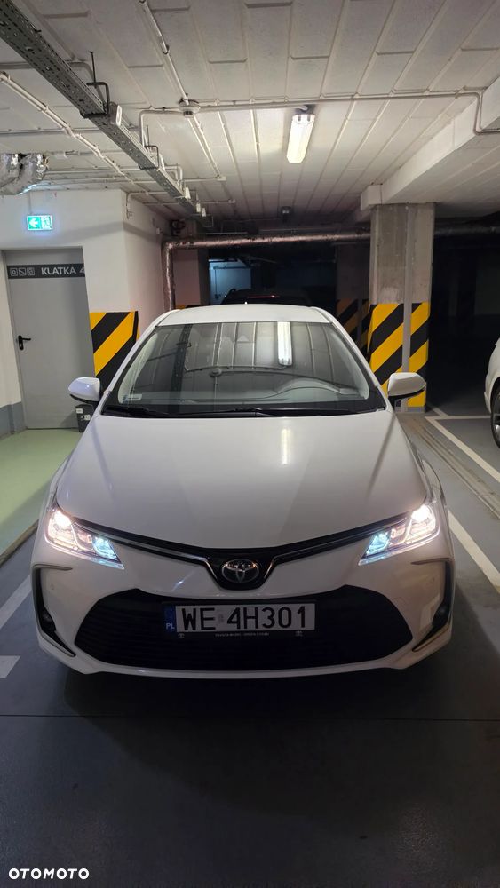 Toyota Corolla 1.8 Hybrid Comfort - 27